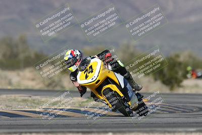 media/Jan-15-2026-Racers Edge (Thu) [[dfebeb70ab]]/2-A Group/Session 5 (Turn 5)/